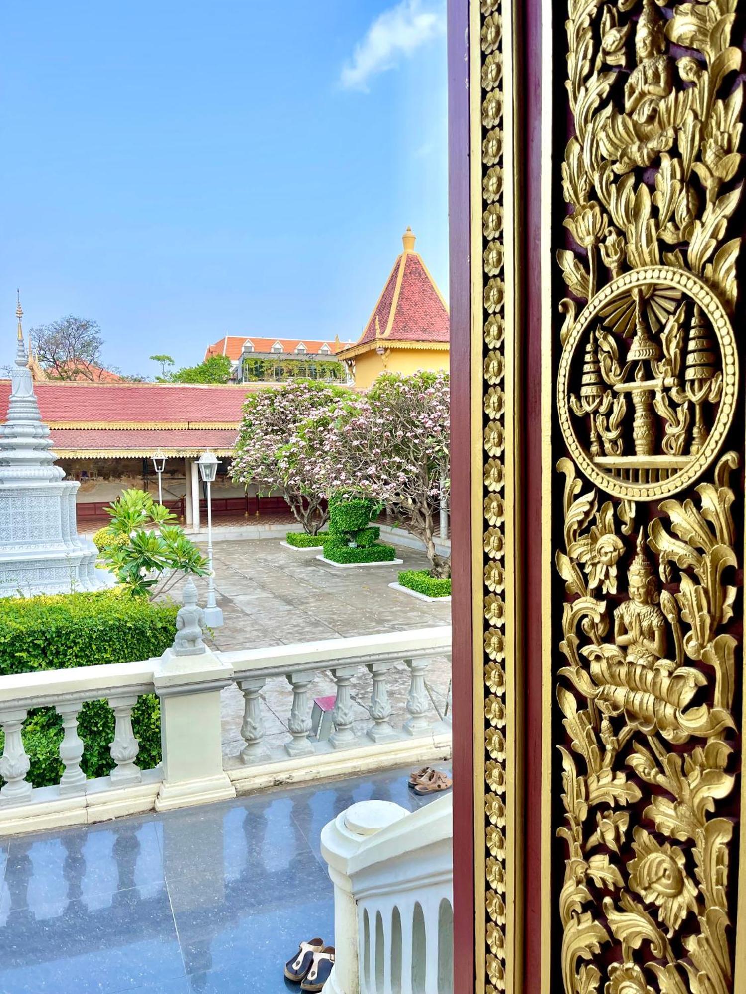 Sky Hotel Central Phnom Penh - Rooms & Apartments Eksteriør billede
