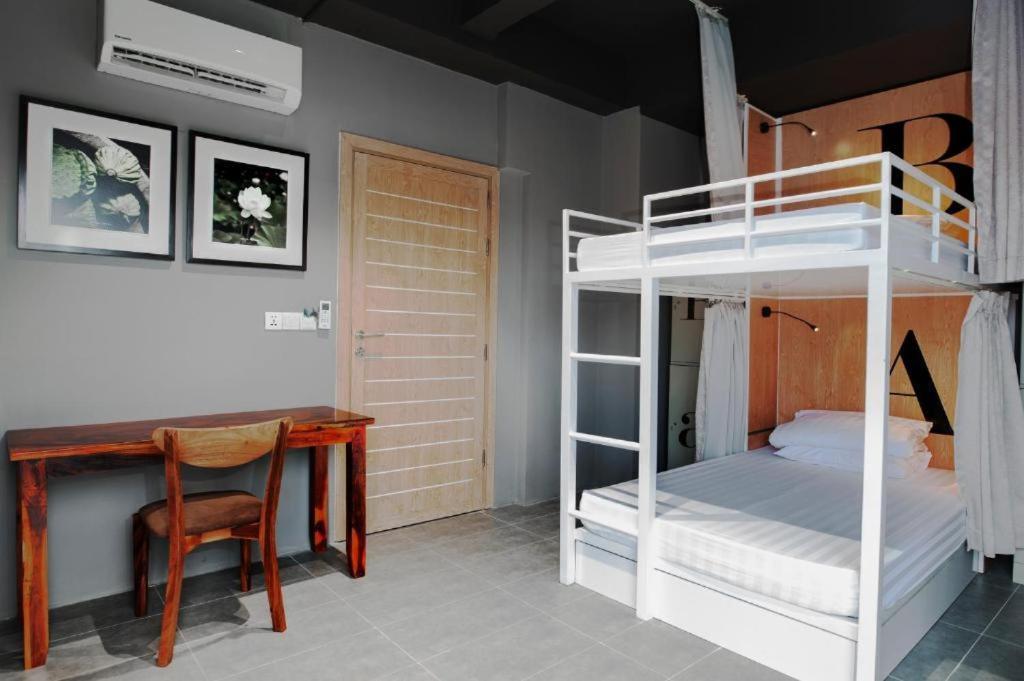 Sky Hotel Central Phnom Penh - Rooms & Apartments Værelse billede